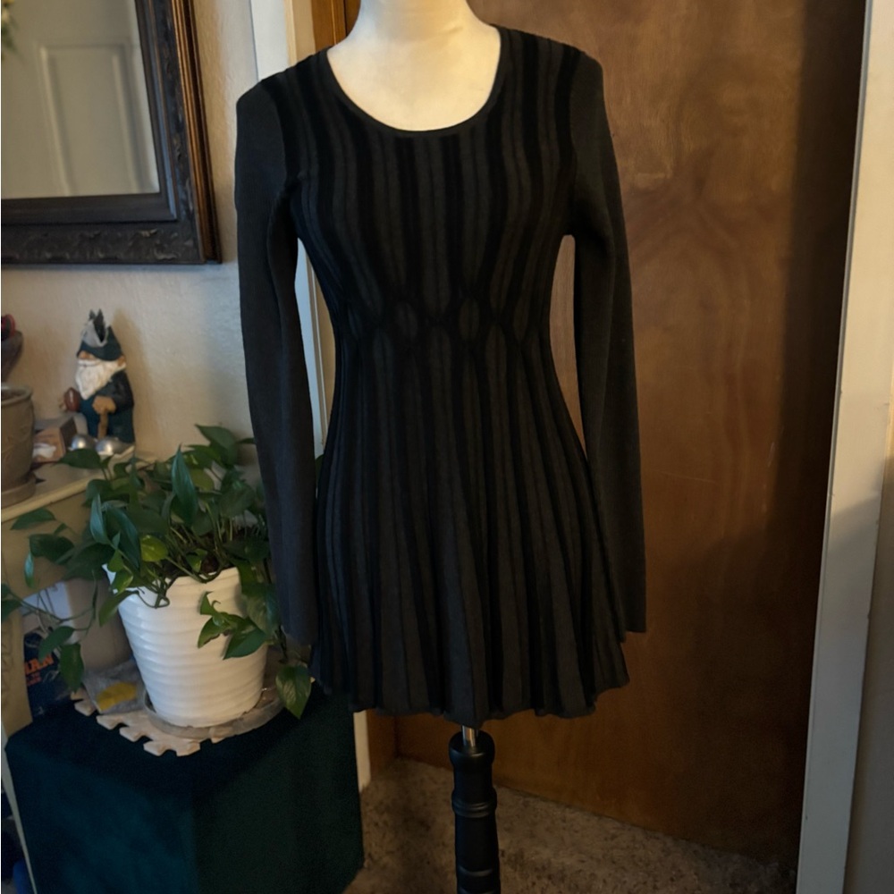 Women’s sweater